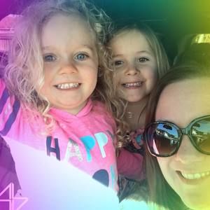 Meet your Posher, Kelly